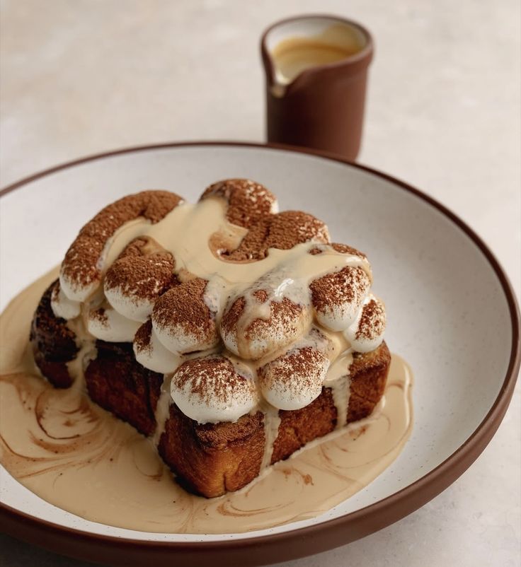 Tiramisu Cake